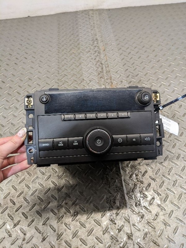 Audio Equipment Radio Opt UM7 Fits 07-14 SIERRA 2500 PICKUP 1134122