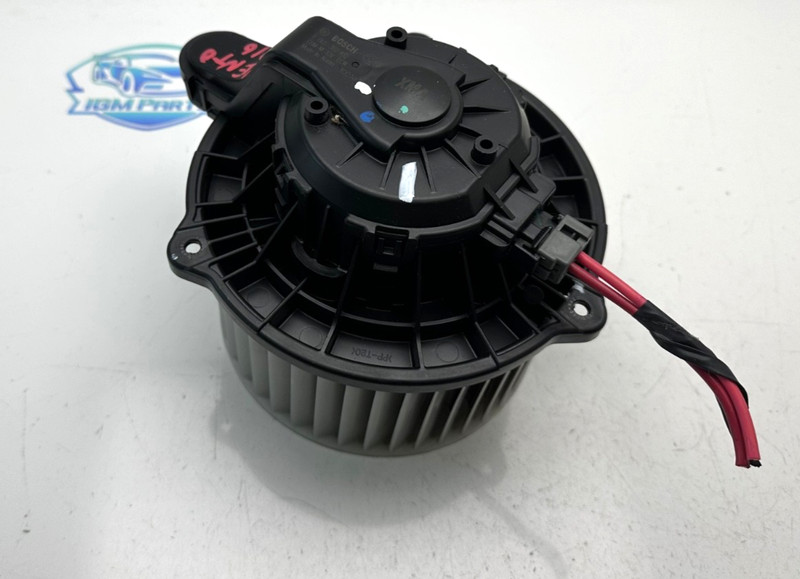 2011-2016 Kia Sorento Front Blower Motor OEM