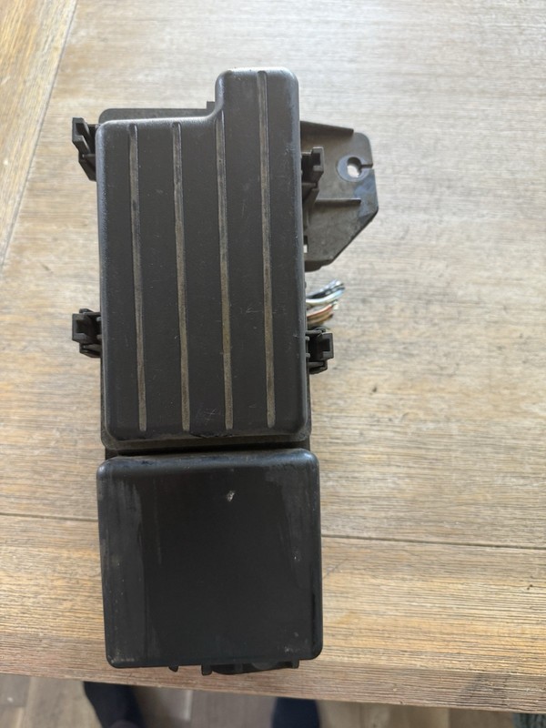 2006 HONDA ACCORD Engine Fuse Box