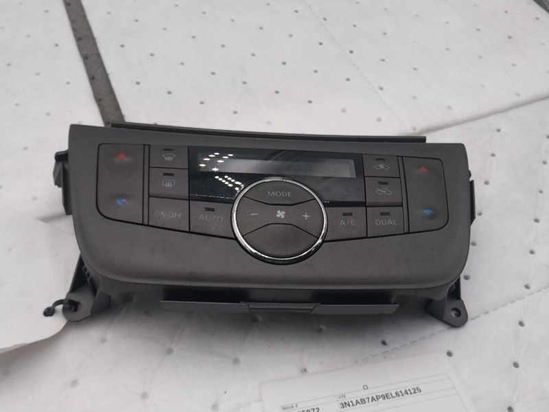 2014 Nissan Sentra A/C Selector Switch OEM 275003SG1A White, 121k Miles