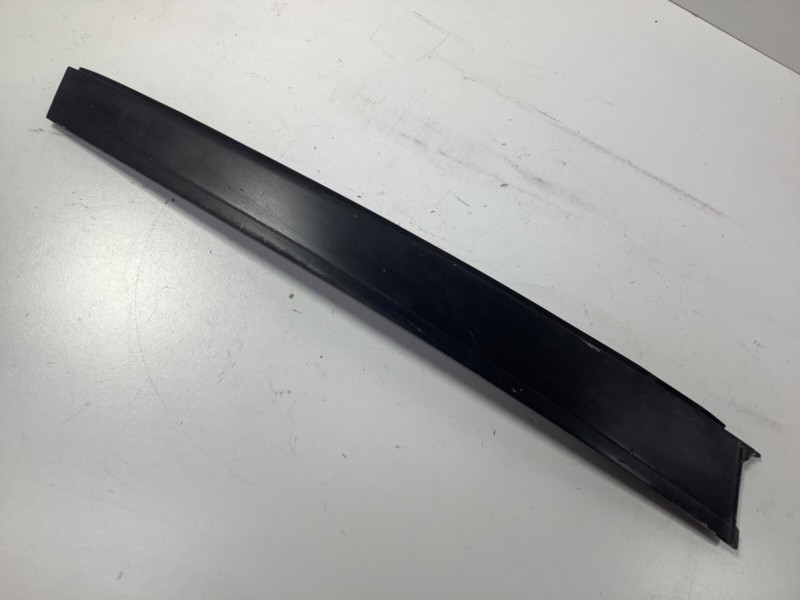 94-97 HONDA ACCORD 4Dr LEFT FRONT Door Garnish Sash Trim 72470-SV1-003 OEM