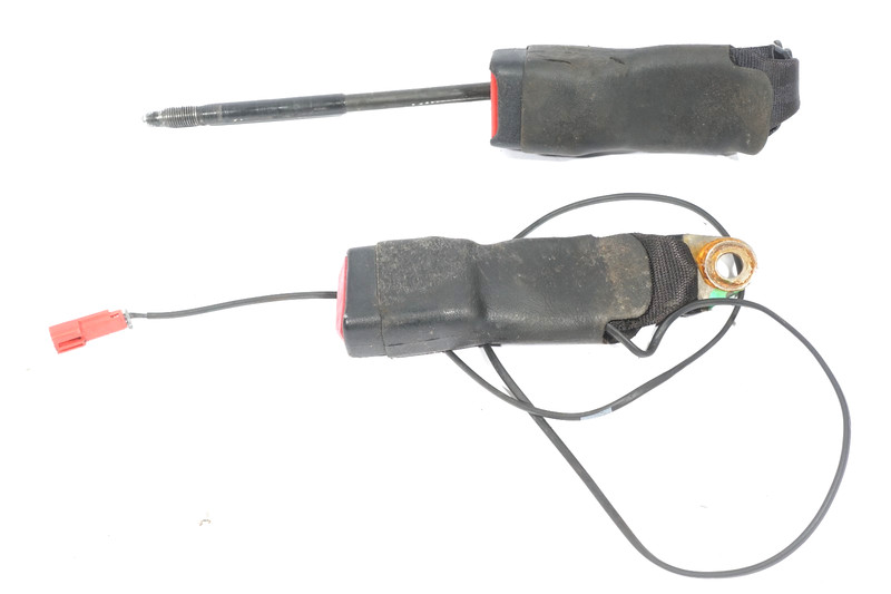 2002-2005 MERCEDES BENZ ML320 W163 REAR CENTER SEAT BELT AND BUCKLE OEM