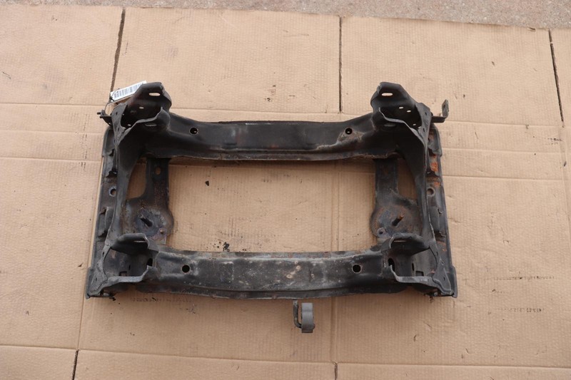 1990-1992 MAZDA MX-5 MIATA 1.6L M/T REAR SUSPENSION CROSSMEMBER SUBFRAME OEM
