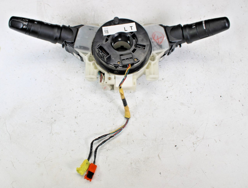 2003-2005 INFINITI G35 STEERING COLUMN COMBINATION SWITCH 47945 AL700