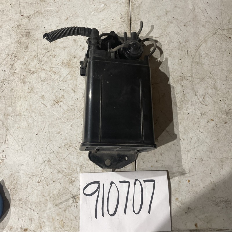 1998-2000 Lexus ES300 Fuel Vapor Canister 3.0L V6 1MZFE 77740-33111