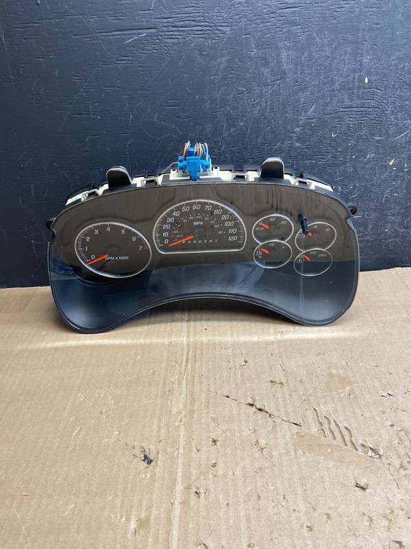 2006 - 2009 GMC Envoy Speedometer Cluster Gauge Oem AE1791 DG