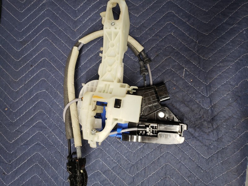 Hyundai Elantra Door Latch Lock Right Passenger Front 2013 2014 2015 2016 2017