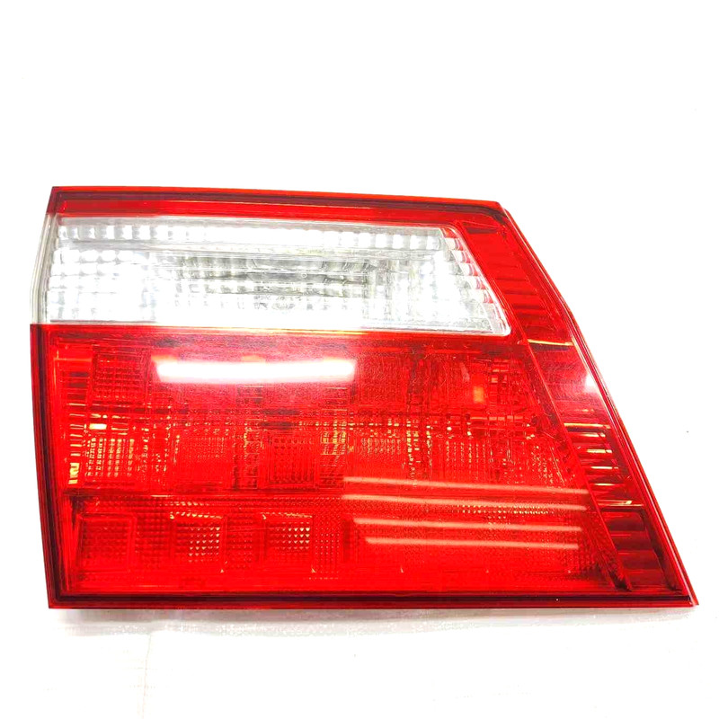 2005 Odyssey LH Driver Side Gate Tail Lamp Assembly Light Scratches 34156SHJA01