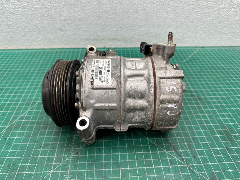 10-19 JAGUAR XJ XJR AC A/C AIR CONDITIONING COMPRESSOR PUMP OEM