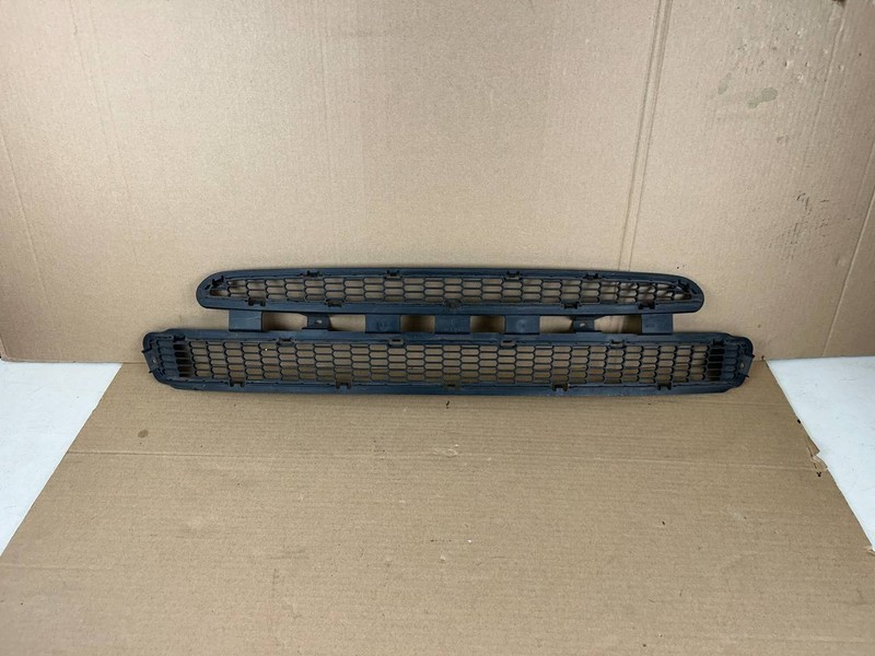 ✅2012 2013 2014 2015 Tesla Model S Front Bumper Center Mesh Grille Lower 6008159
