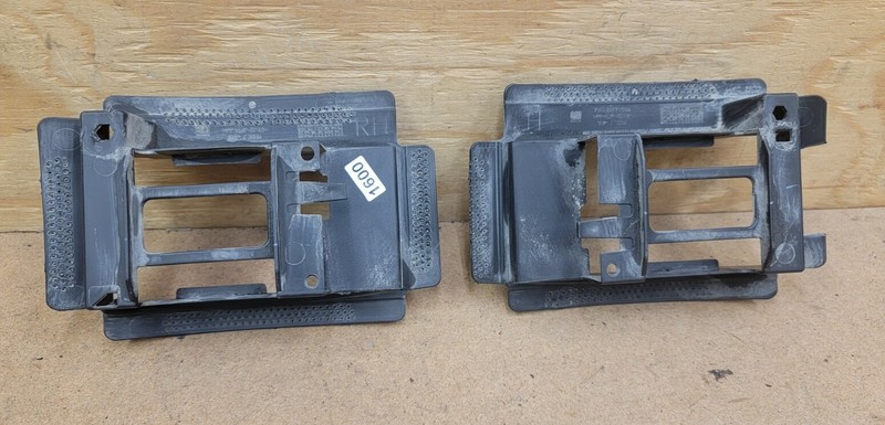 2010 - 2015 GMC Terrain Rear Bumper Blind Spot Brackets Cover LH & RH OEM