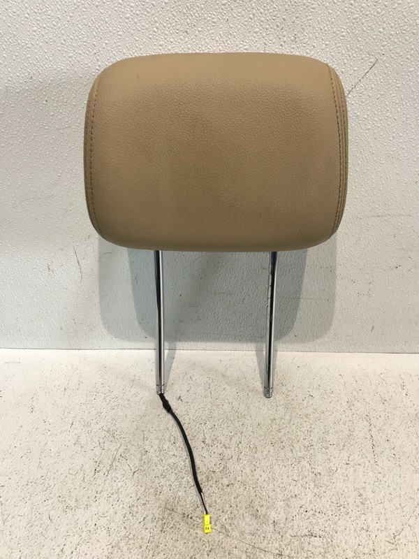 06-13 Mercedes W251 R350 4MATIC Front Left Right Seat Headrest Head Rest Beige