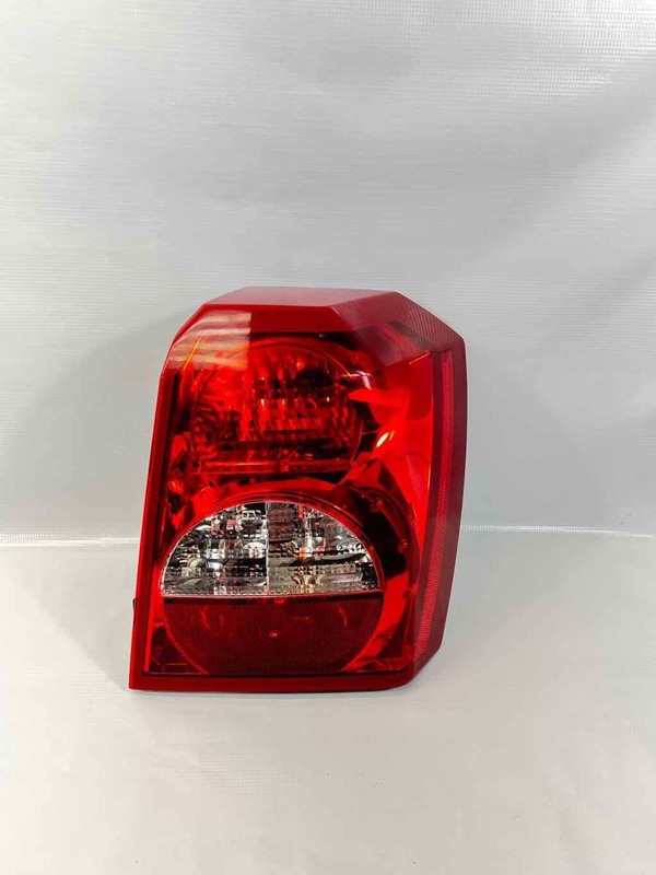 2010 Caliber Rh Passenger Right Tail Light Assembly Light Scratches 05303752AH