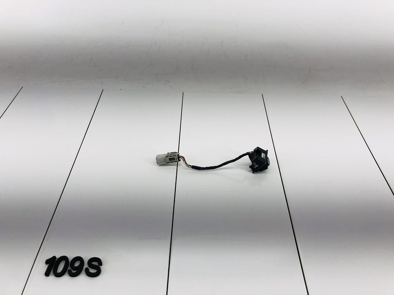10-16 CADILLAC SRX REAR DECK TRUNK LID PARKING ASSIST REAR VIEW CAMERA OEM