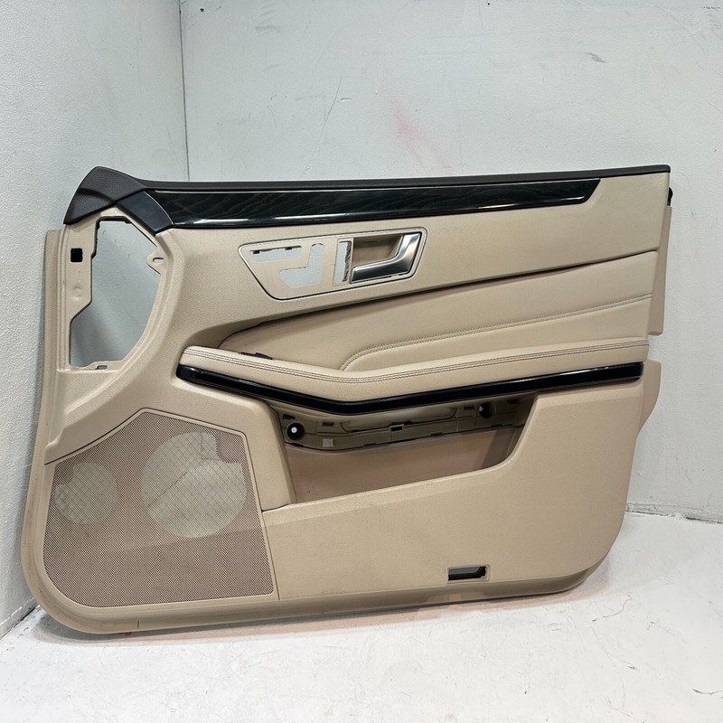 2014-16 MERCEDES E350 W212 FRONT RIGHT PASSENGER SIDE DOOR PANEL TRIM COVER OEM