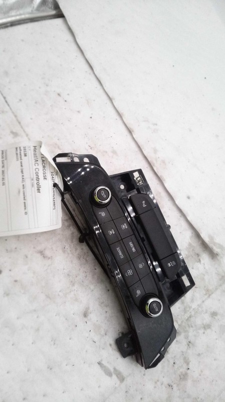 2017 Buick LaCrosse A/C Selector Switch OEM Blue 84138221 74k Miles