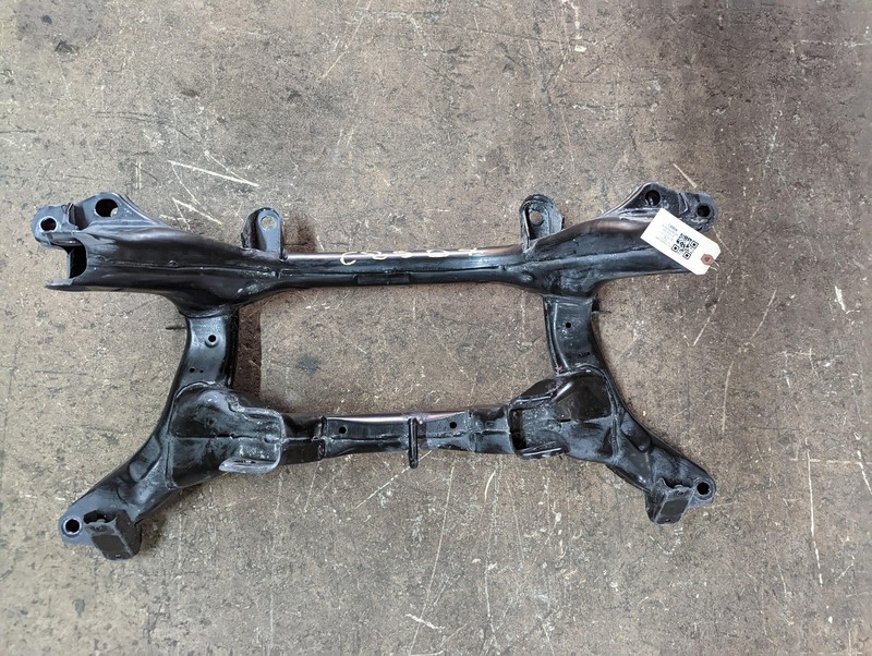 Rear Crossmember K-Frame 2019 Chevrolet Equinox 84176775 2018 2019 2020 2022