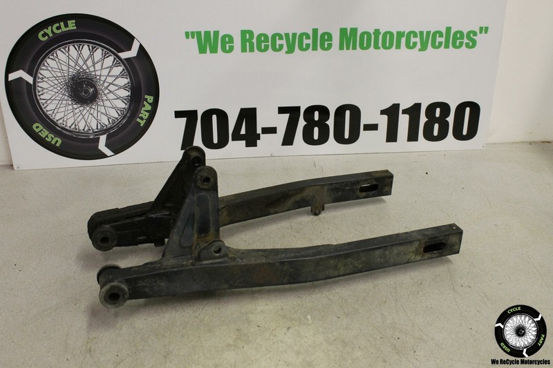 1984 Suzuki GS550 L REAR SWINGARM SUSPENSION ARM SWING GS 550 84