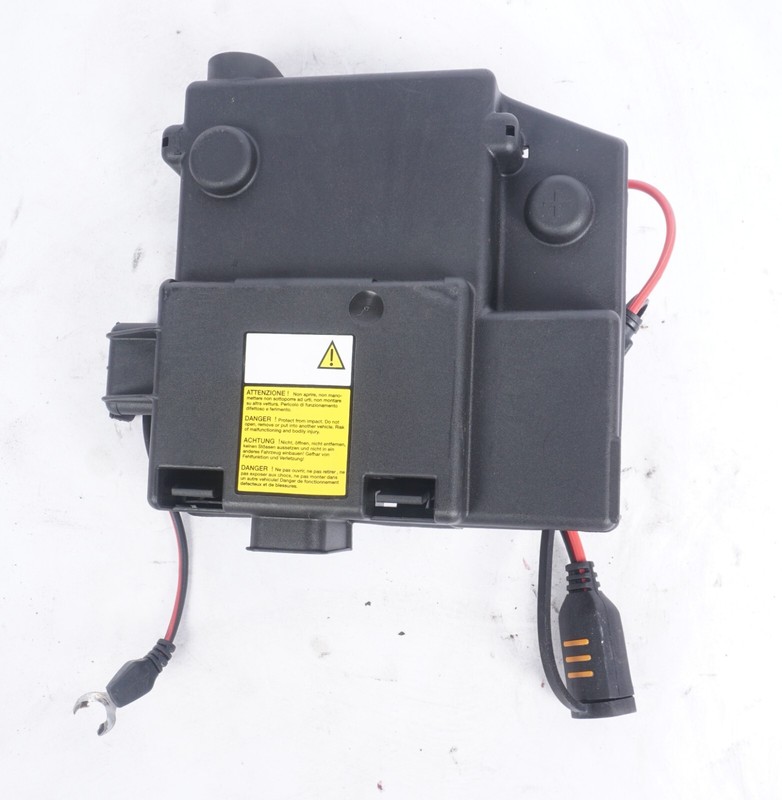 2014-2022 Maserati Ghibli Battery Positive Terminal Junction Fuse Box CoverOEM