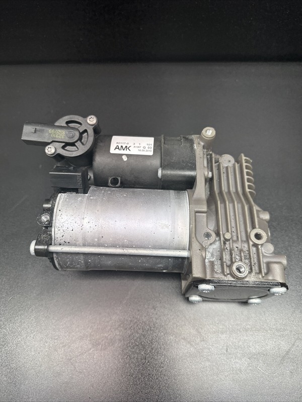 10-15 Jaguar X351 XJ XJR Air Suspension Compressor Pump AW933B484AF OEM