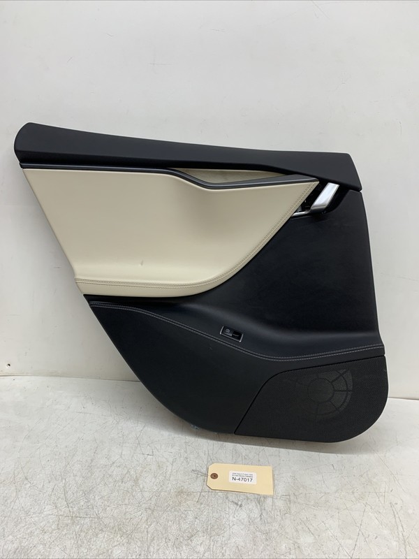 12-20 TESLA MODEL S REAR LEFT DRIVER SIDE DOOR PANEL BLACK DOOR PANEL 47017 C2