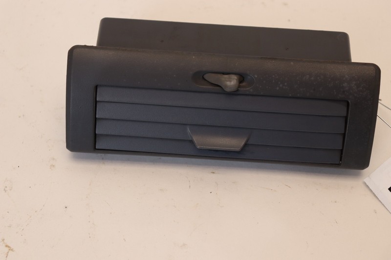 2013-2017 FREIGHTLINER CASCADIA 125 DASHBOARD A/C AIR VENT 1-INJ-549-000 OEM
