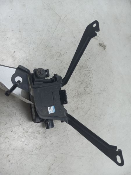 16 17 18 19 TOYOTA MIRAI HYBRID WINDSHIELD RADAR