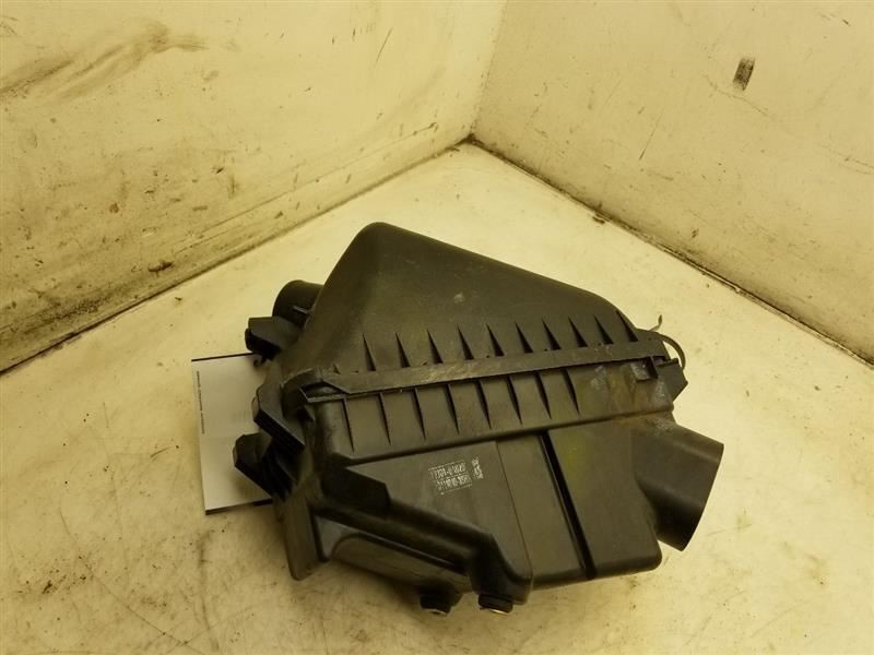97-99 TOYOTA AVALON 3.0L AIR CLEANER BOX