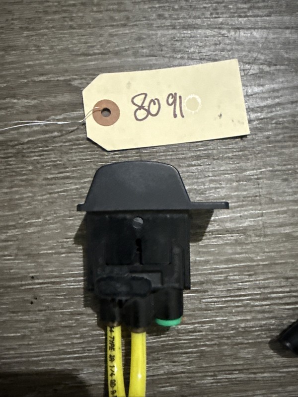 Freightliner Fifth Wheel Slide Suspension Switch Valve 3270-2