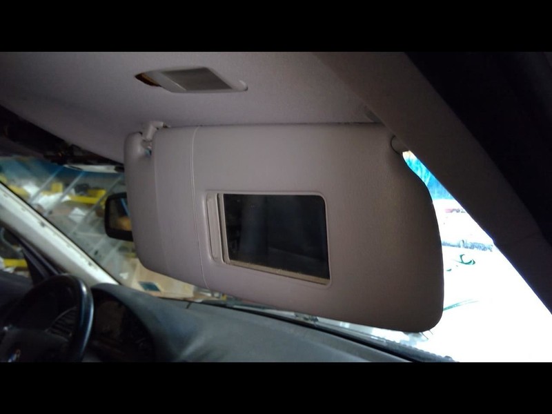 Passenger Sun Visor Sedan I RWD Illuminated Leather Fits 01-06 BMW 325i 1550342