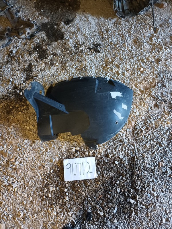 2004-2009 Cadillac SRX BaseFront Right Side Fender Liner 15926323