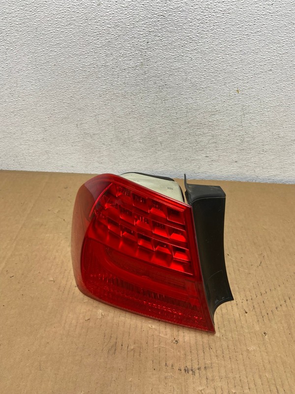 2009 2010 BMW 323i 325i 328i 335i 3 Series Left Driver Tail Light OEM AD0812 LK