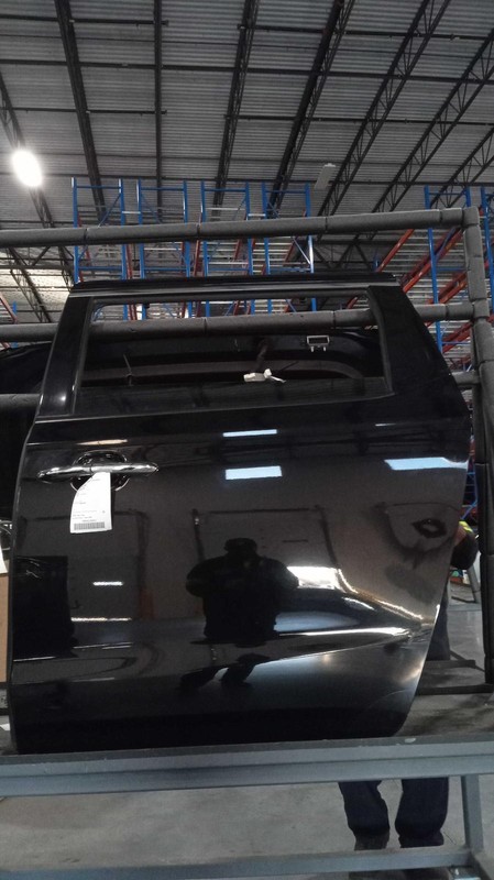 2015-2021 KIA Sedona Left Door Black Power Sliding OEM 100704 122K Miles