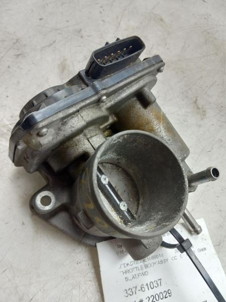 12-19 TOYOTA PRIUS C 1.5L FWD AT ENGINE THROTTLE BODY