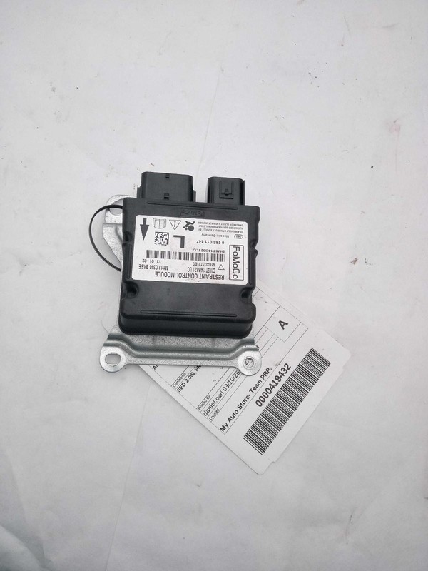 Used Air Bag Module fits: 2013 Ford Focus Air Bag gasoline w/o turbo VIN 2 8th d