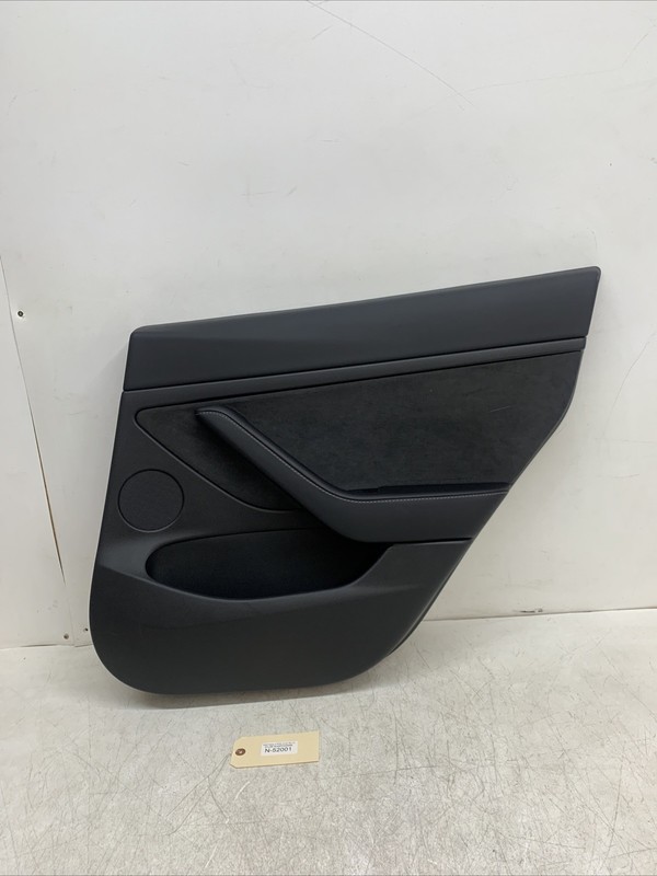 17-23 TESLA 3 REAR RIGHT SIDE DOOR TRIM PANEL BLACK 1588129-91-B OEM 52001 C1