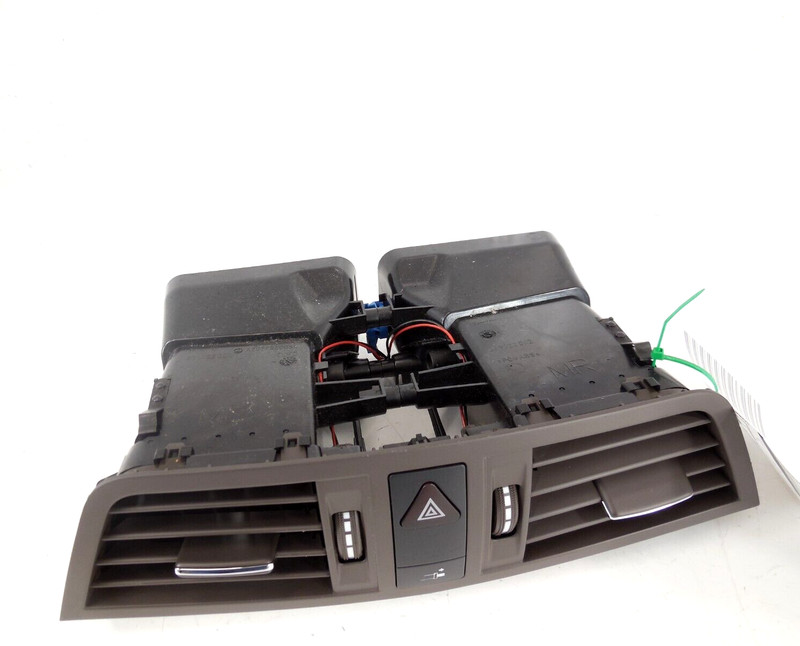 2011 11 Mercedes Benz E350 Coupe Center Dashboard Air Vent OEM