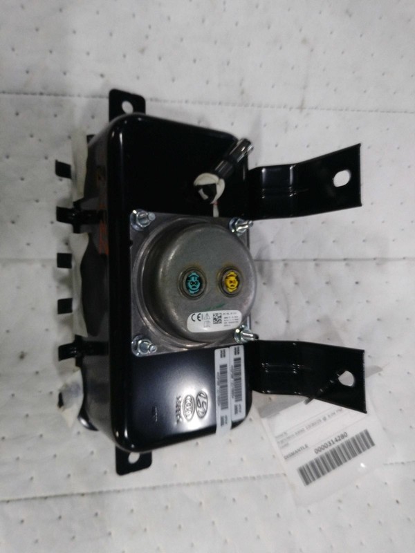 Used Right Instrument Panel Air Bag fits: 2016 Hyundai Azera front passenger das