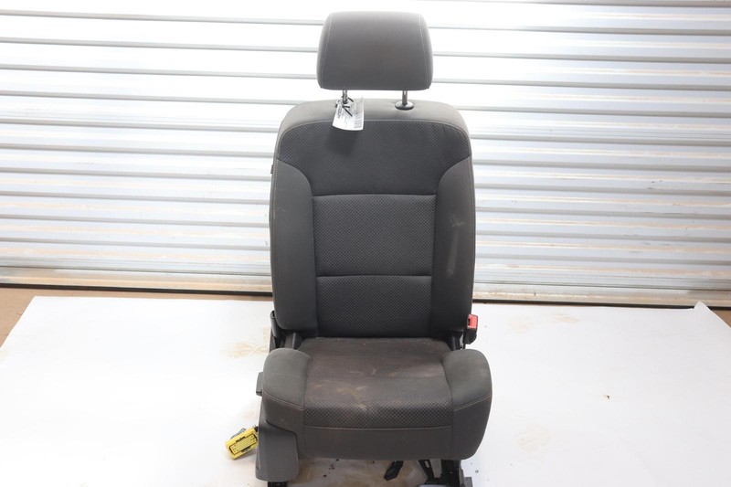2014-2019 CHEVY SILVERADO 1500 FRONT RIGHT SIDE SEAT CLOTH W/ HEATED BLACK OEM