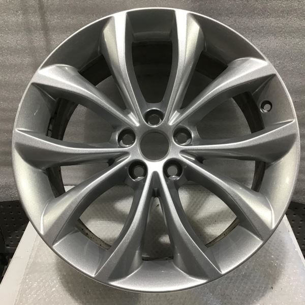 2017-2020 Jaguar XF 59948 Wheel 18 x 8 5 V SpokeRim Silver Painted T2H4953