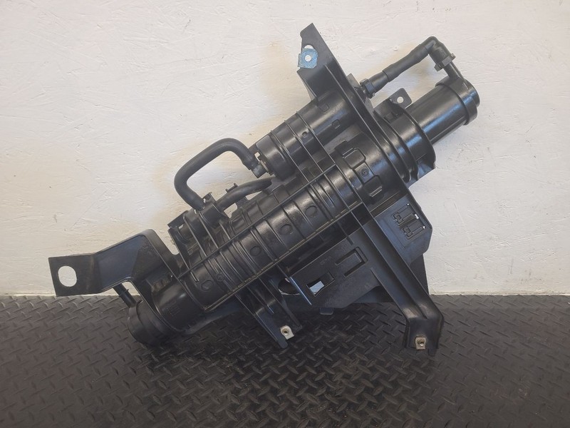 05-06 Lincoln Navigator Fuel Vapor Canister OEM 5L1Z-9D653-AA
