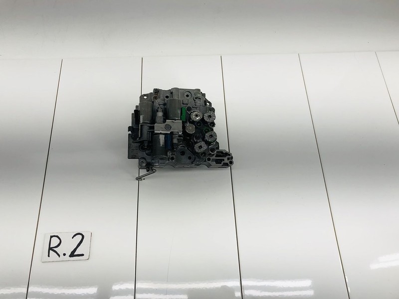 2004 VOLVO XC90 2.5L L5 GAS ENGINE AUTOMATIC TRANSMISSION VALVE BODY OEM