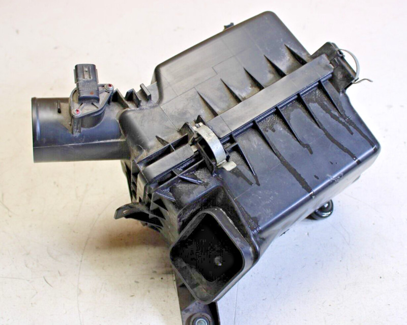 MITSUBISHI OUTLANDER SPORT 2.0L ENGINE AIR CLEANER FILTER BOX OEM 2015 - 2023
