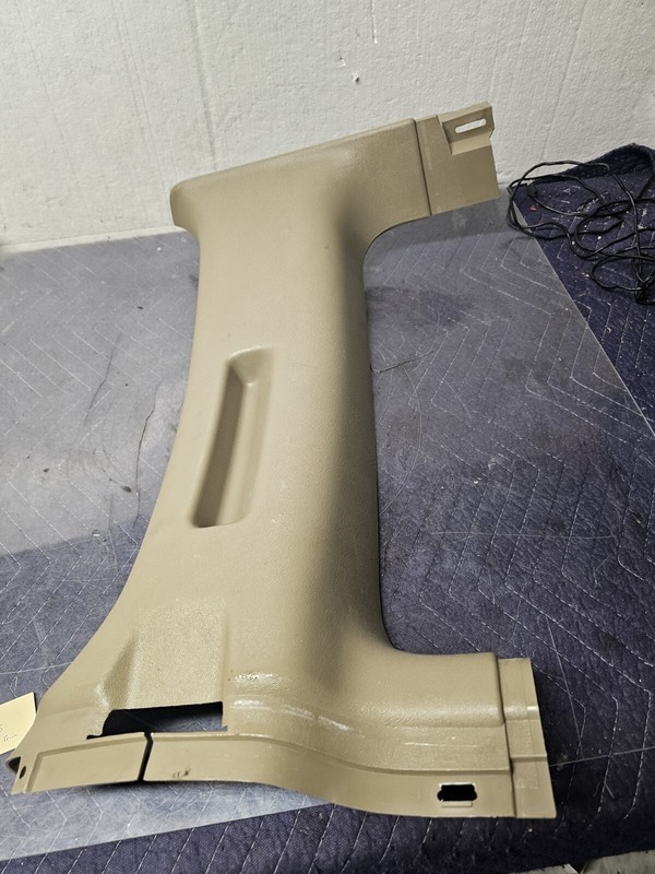 15969855 2002 Savana Rear Trim