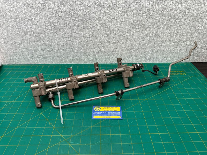 10-15 JAGUAR XF XK 5.0L engine FUEL INJECTOR RAIL OEM
