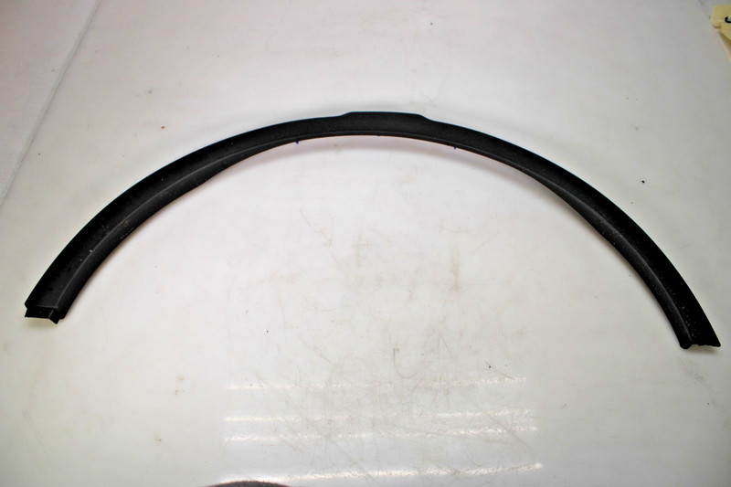 12-19 Range Rover Evoque REAR RIGHT fender flare arch molding OEM