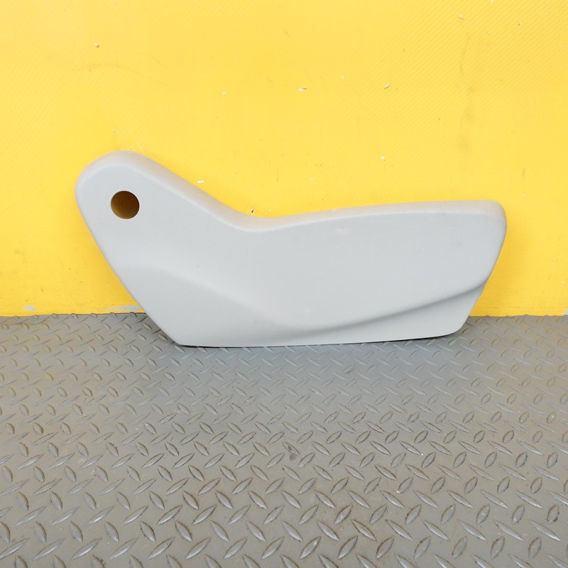 2017-2024 CHRYSLER PACIFICA FRONT RIGHT SEAT OUTER COVER PANEL OEM 5SX14TRMAC