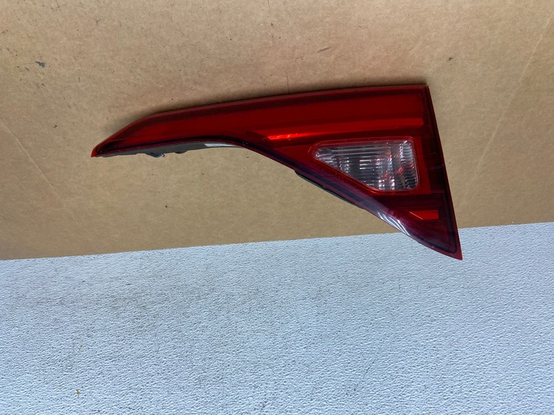 2017 2018 2019 GMC Acadia Right Passenger RH Side Inner Tail Light AE2928 LK