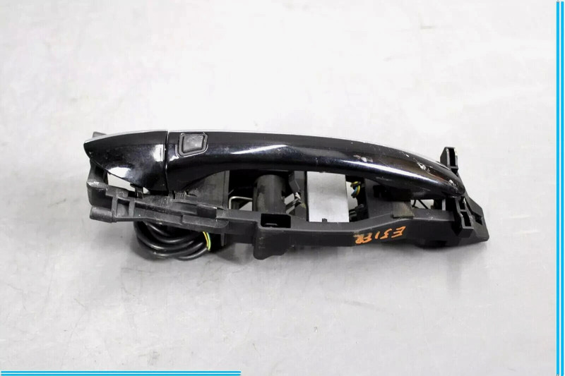 06-11 Mercedes W219 CLS550 CLS63 Front Right Exterior Door Handle Keyless Go OEM