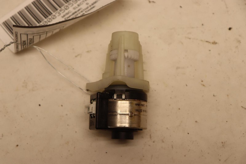2010-2015 FERRARI 458 ITALIA RIGHT HEADLIGHT LEVELING SERVO MOTOR ADJUST OEM